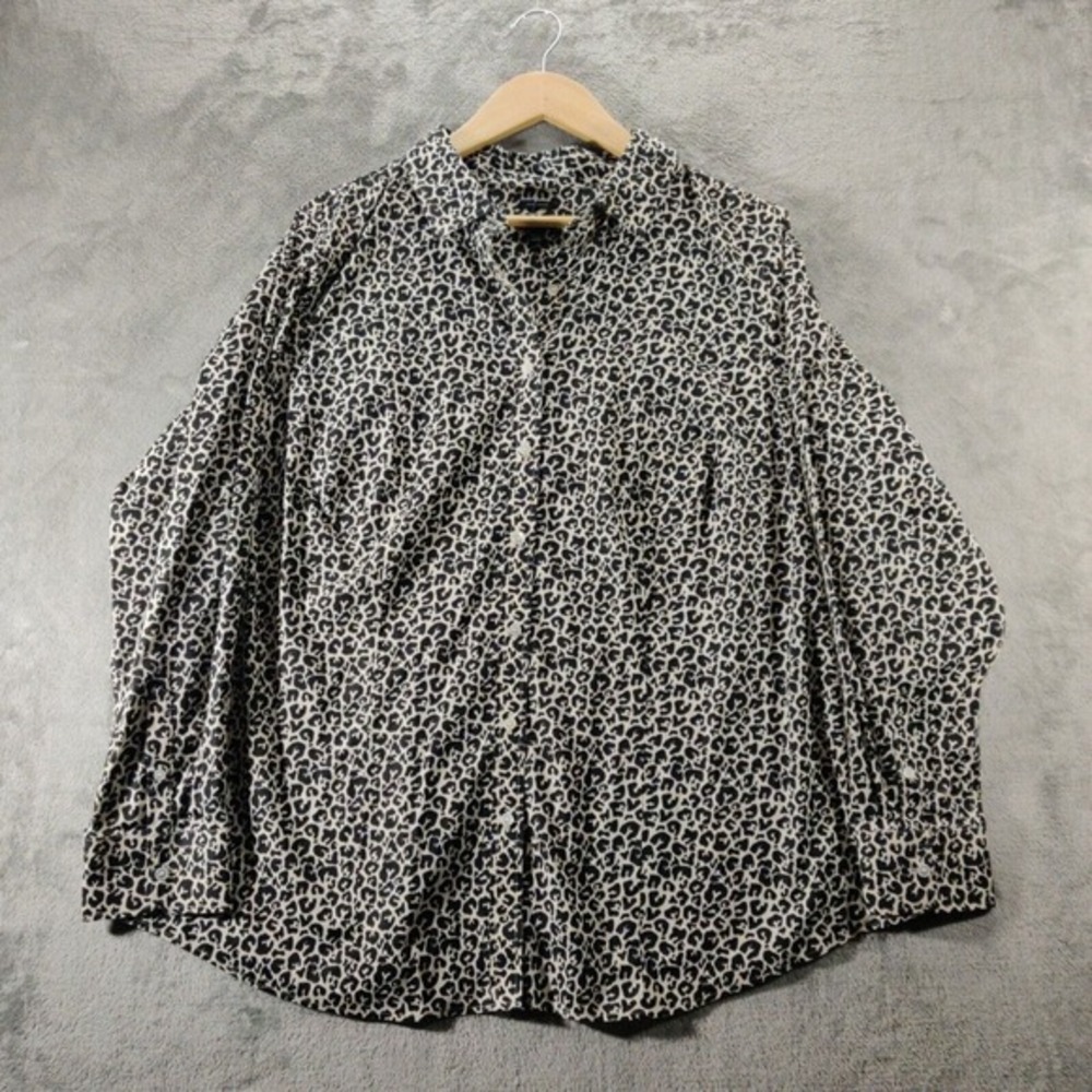 Talbots Shirt Womens 20WP Black White Animal‎ Print Button Down